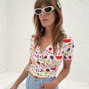 Lisa Says Gah Farmers Market Wrap Top